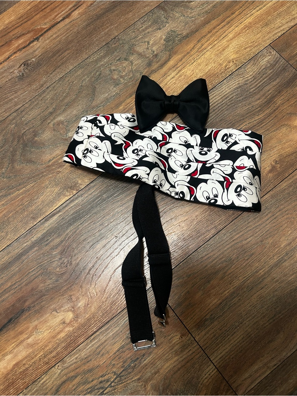 Disney Mickey Mouse Faces Bow Tie Cummerbund Set